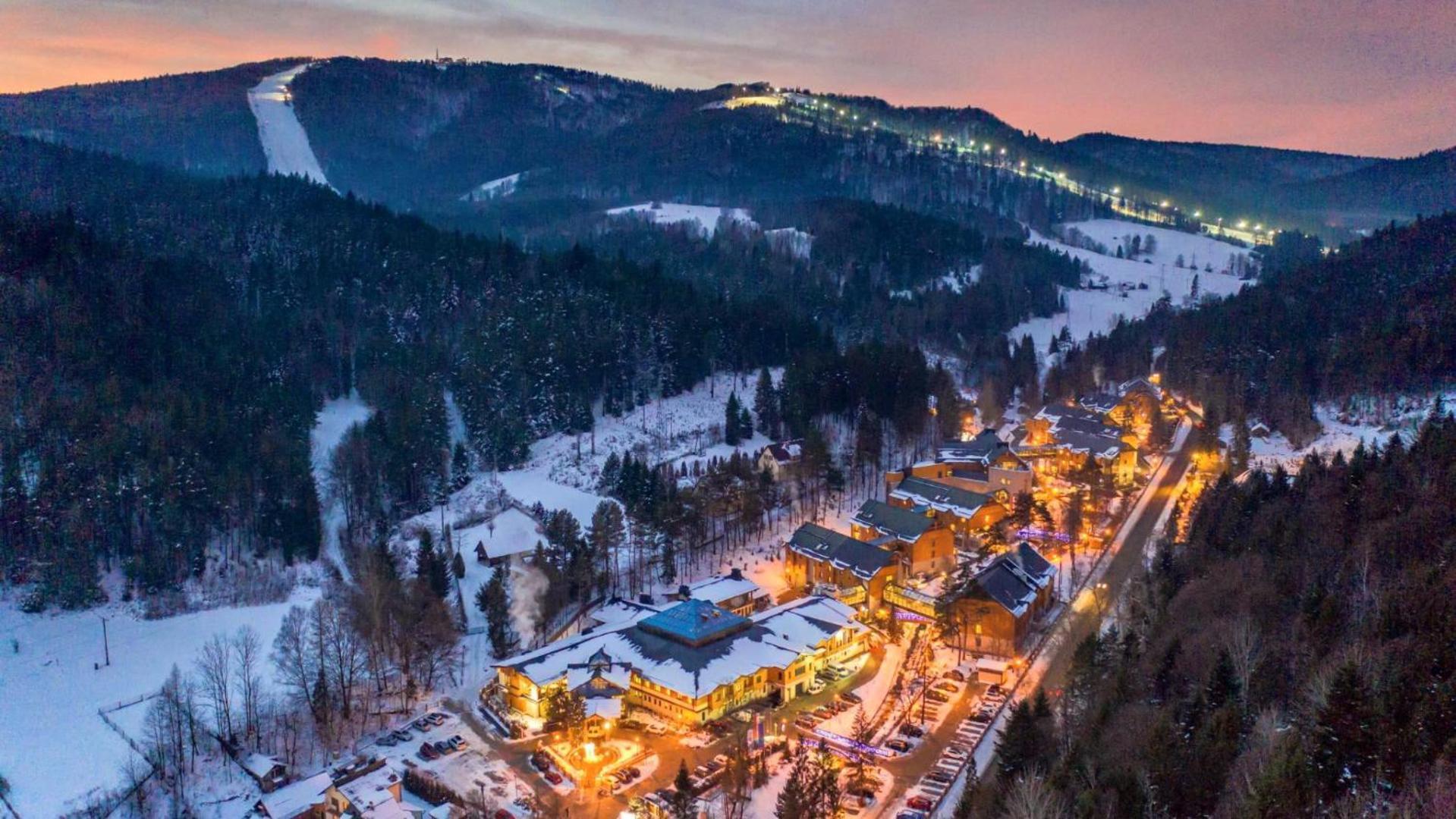 Hotel Czarny Potok Resort Spa & Conference Krynica Zdroj Eksteriør billede